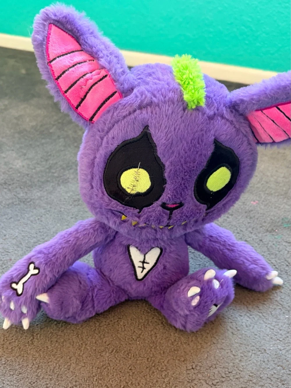 GUS FINK FIZZY MAGOOTS PLUSHIE PAL